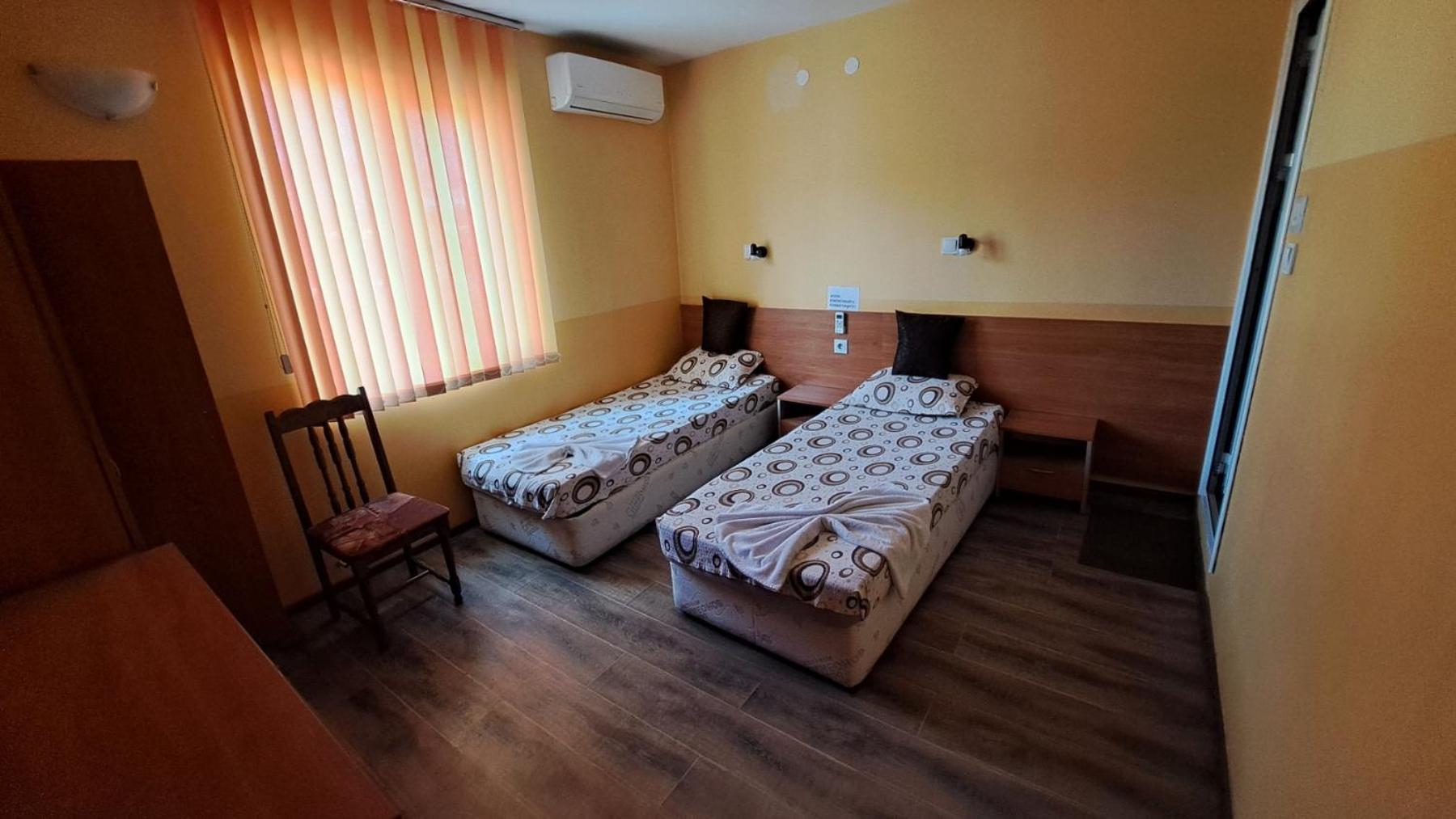 Hotel Toni Bukovlŭk Buitenkant foto