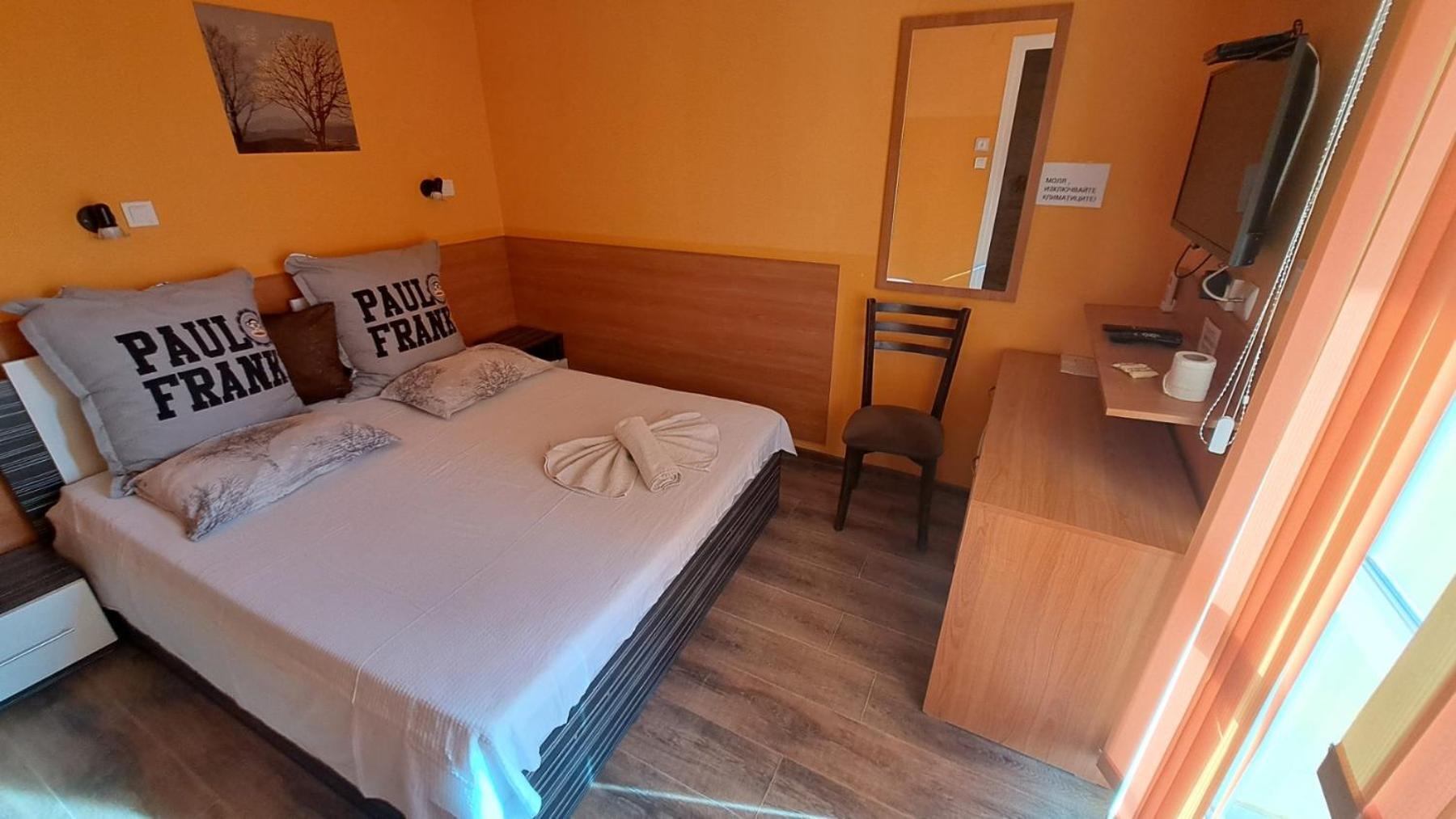 Hotel Toni Bukovlŭk Buitenkant foto