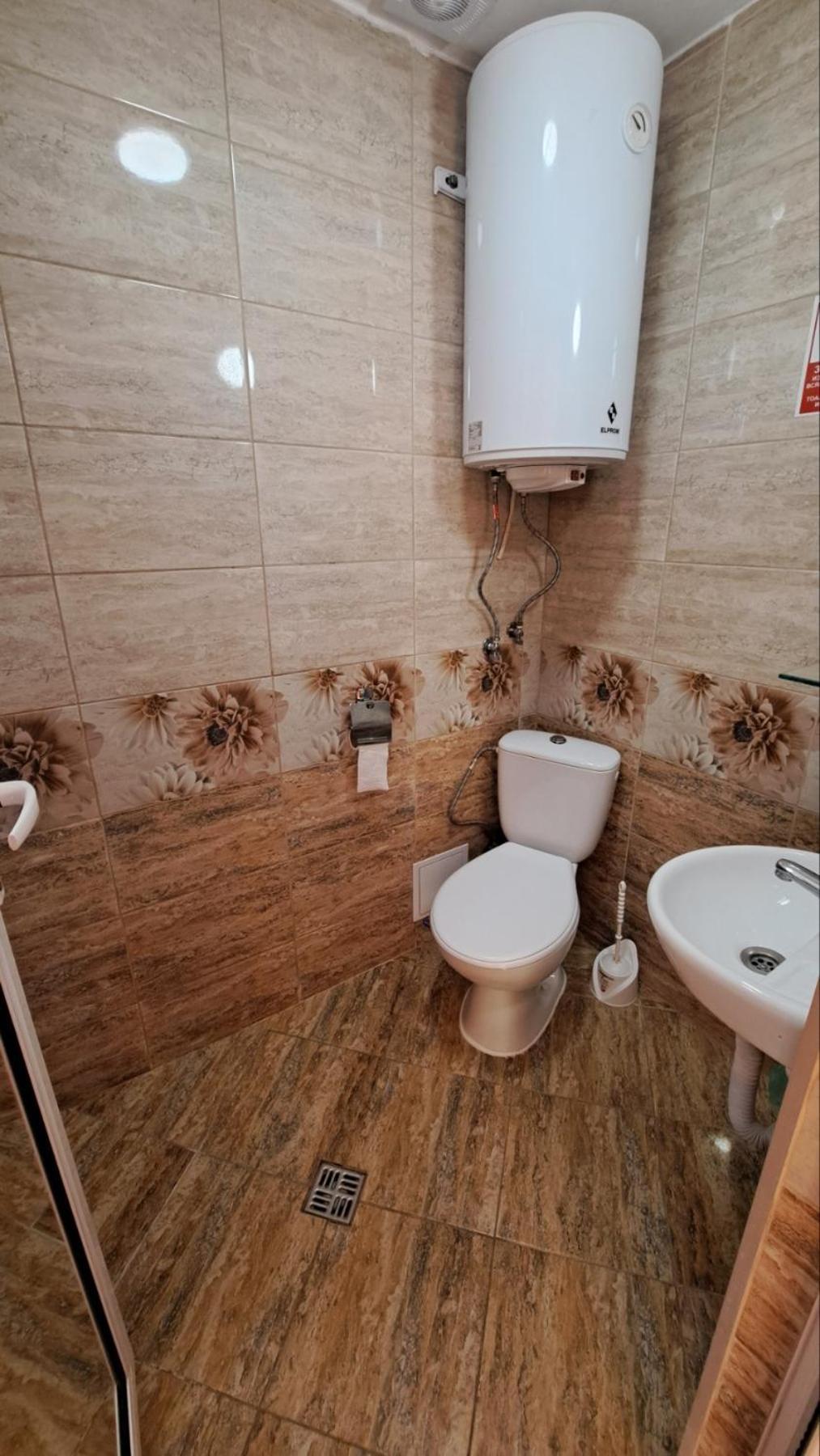 Hotel Toni Bukovlŭk Buitenkant foto