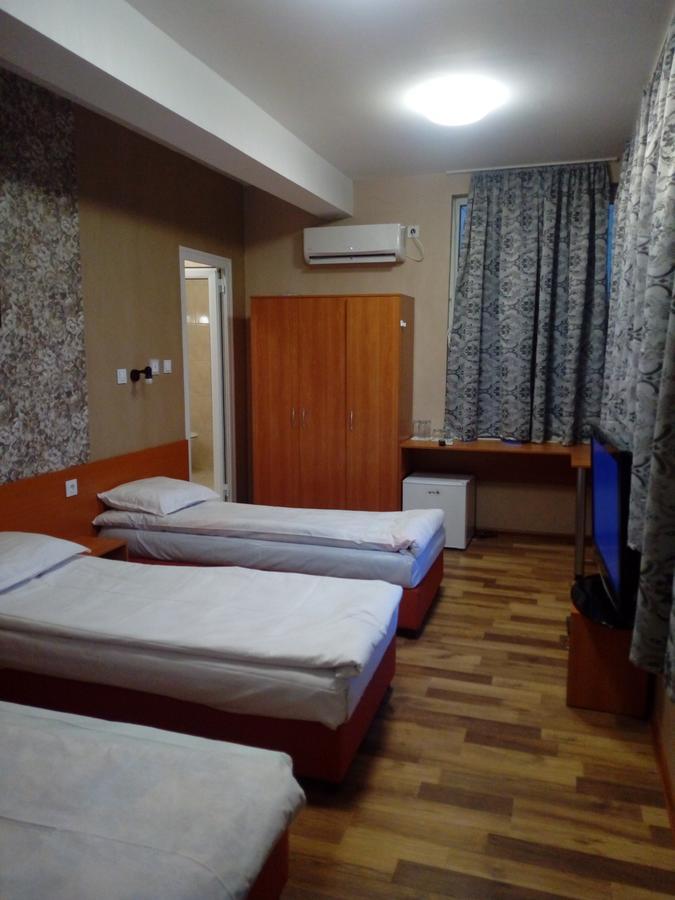 Hotel Toni Bukovlŭk Buitenkant foto