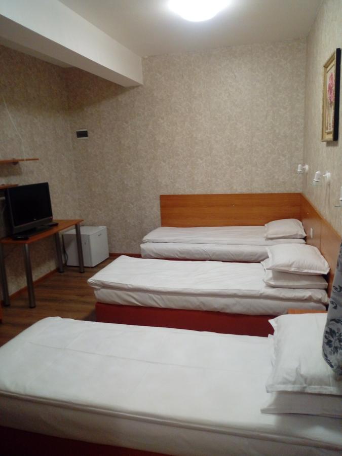Hotel Toni Bukovlŭk Buitenkant foto