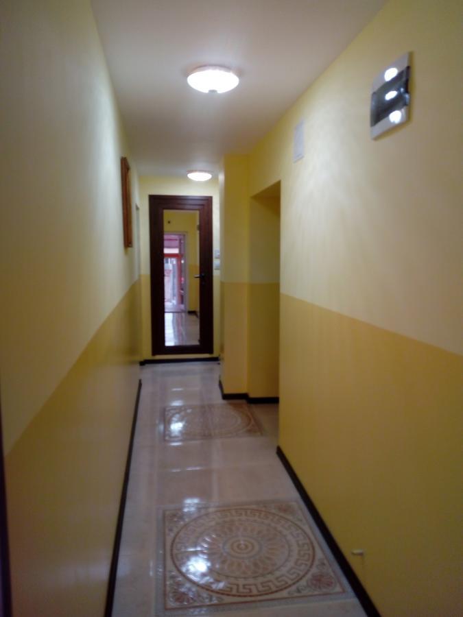 Hotel Toni Bukovlŭk Buitenkant foto